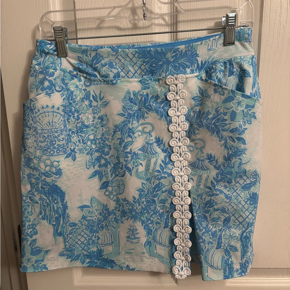 Lilly Pulitzer Blue & White Floral Print Skort